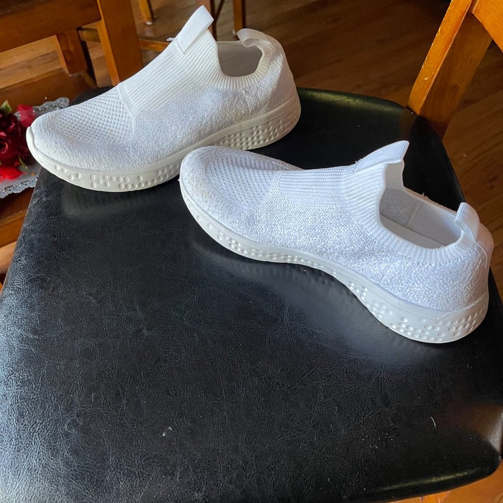 Shoes women 7 Avia Memory Foam